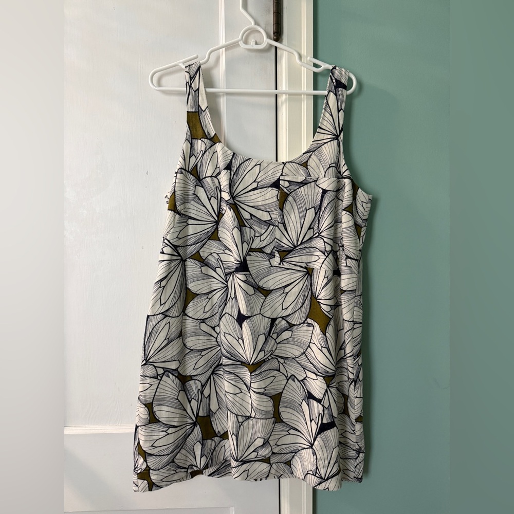 Banana Republic Floral linen Midi Dress in White and Olive